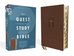 Niv, Quest Study Bible, Leathersoft, Brown, Indexed, Comfort Print: The Only Q and A Study Bible